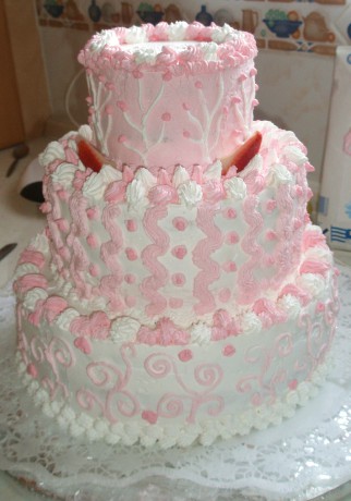 Šlehačkový dort růžový 1