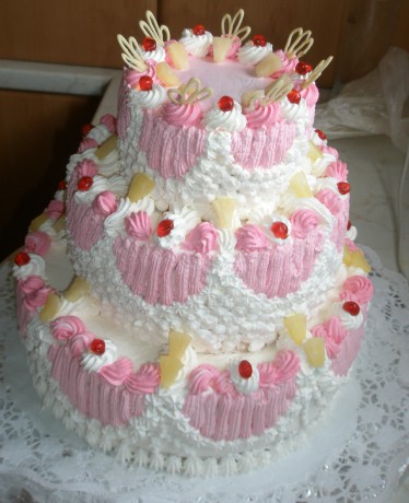 Šlehačkový dort růžový